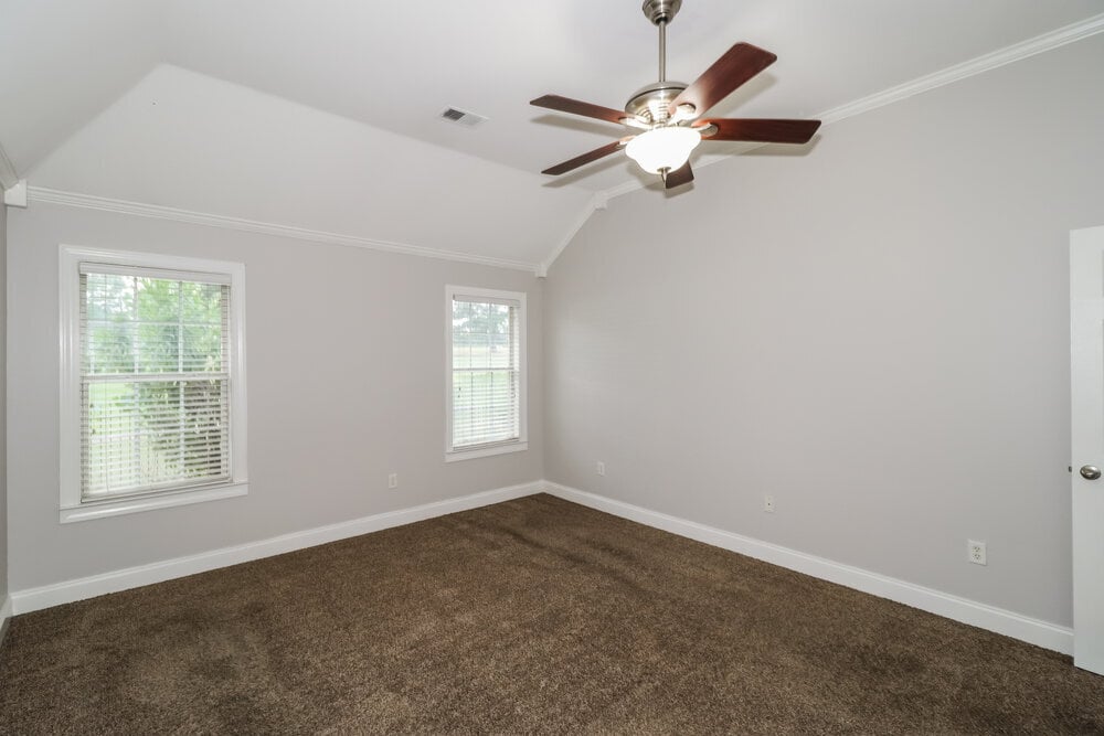 Building Photo - 7633 Meadow Ridge Ln