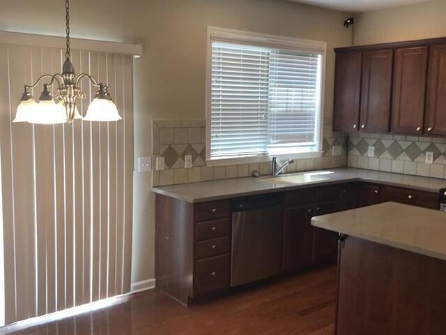 Building Photo - 811 Greenwood Crossing