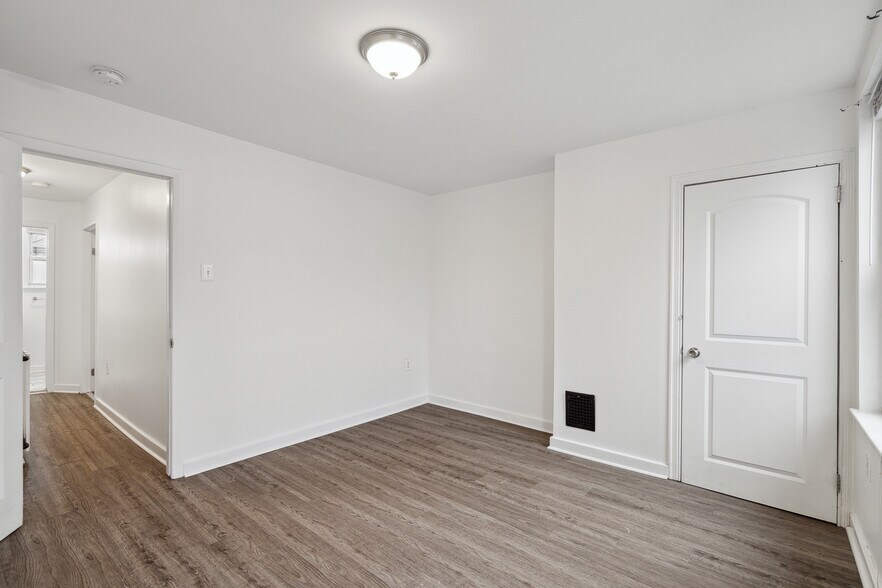 Building Photo - 3079 Tulip St