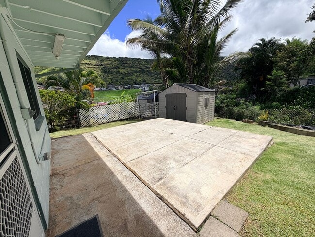 Building Photo - Spacious 2 Bedroom / 2 Bathroom Pet-Friendly Home in Moanalua Valley
