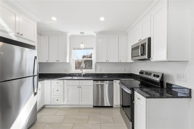 Building Photo - 1169 Chalkstone Ave