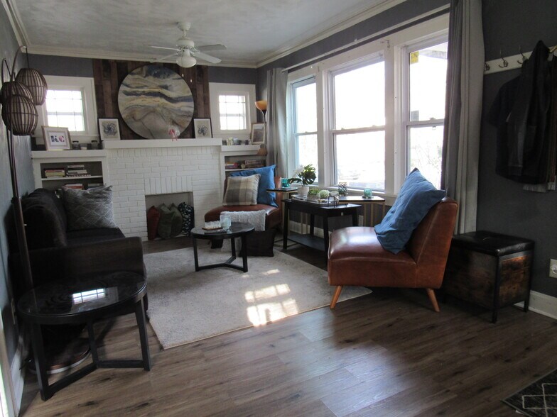 Building Photo - 5004 Euclid Ave