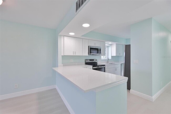 Building Photo - 812 Bahia Del Sol Dr