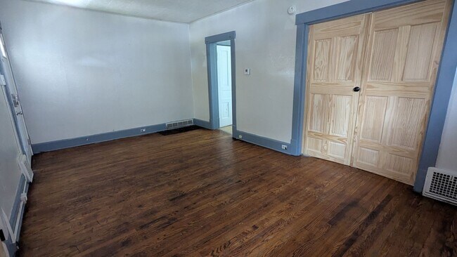Building Photo - 1371 Stark Ave SW