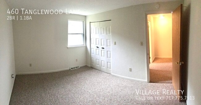 Building Photo - 460 Tanglewood Ln