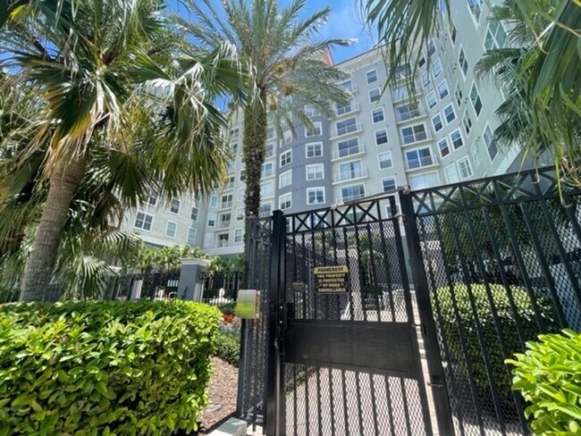 Building Photo - 700 S Harbour Island Blvd