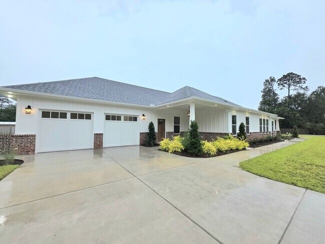 Building Photo - 3299 Bernath Dr