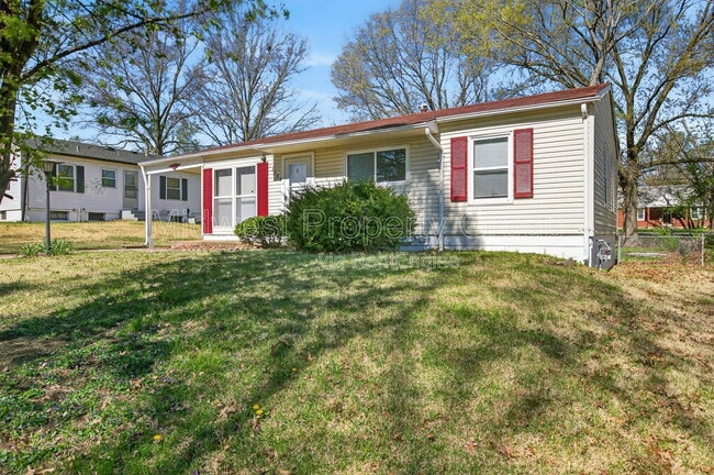 Building Photo - 12405 Pizarro Dr