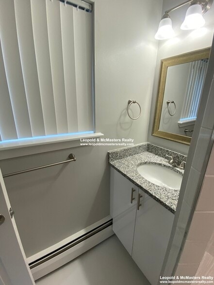 Building Photo - 520 Washington St