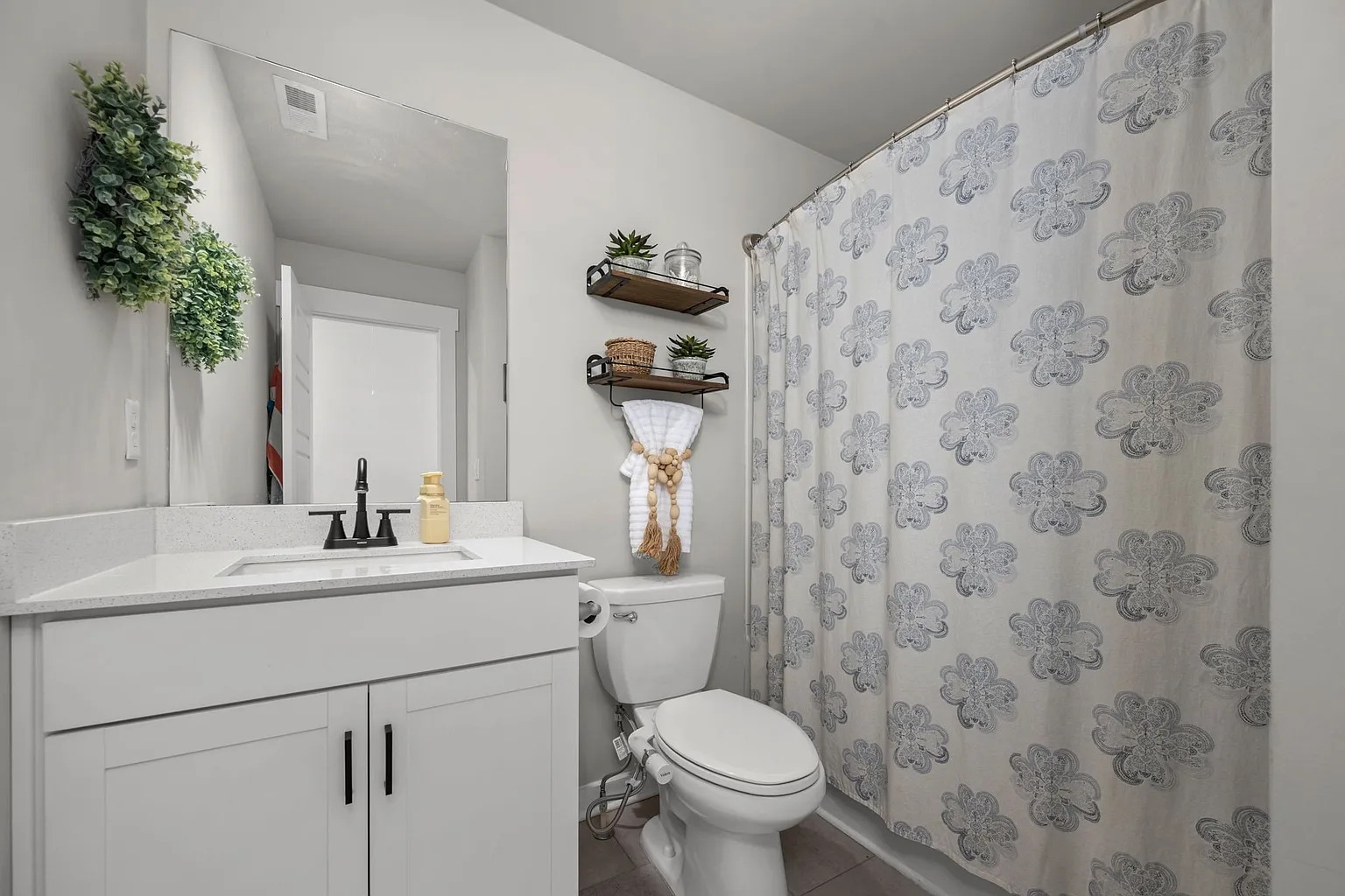 Building Photo - 4204 Aragorn Way
