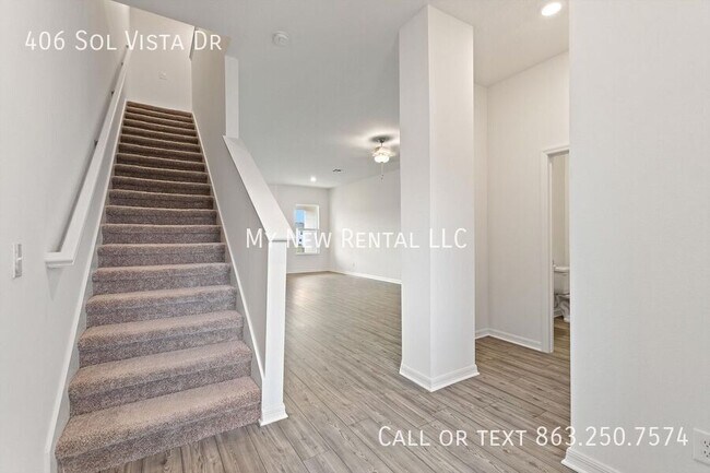 Building Photo - 406 Sol Vis Dr