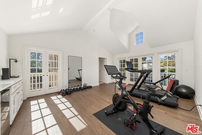 Building Photo - 515 S Westgate Ave