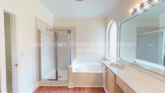 Building Photo - 9035 Hampton Landing Dr E