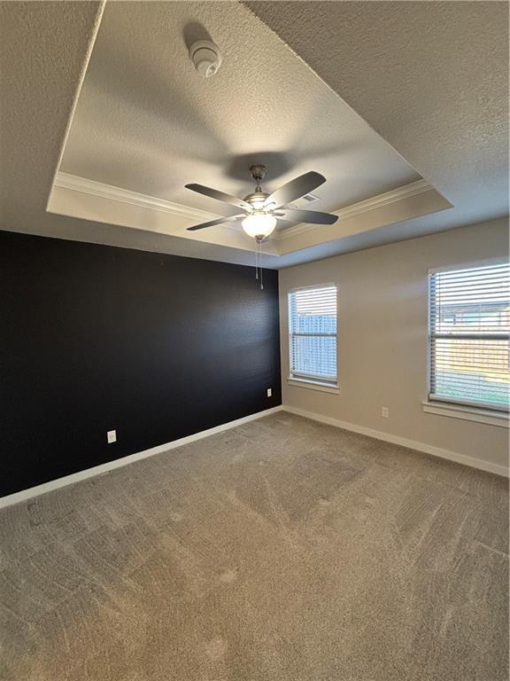 Building Photo - 512 Vee St