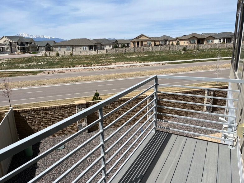 Building Photo - 6986 Silvergrass Dr