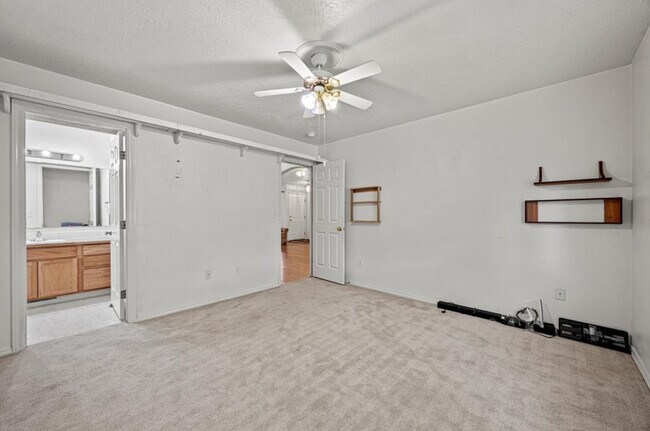 Building Photo - 803 Coopers Ct