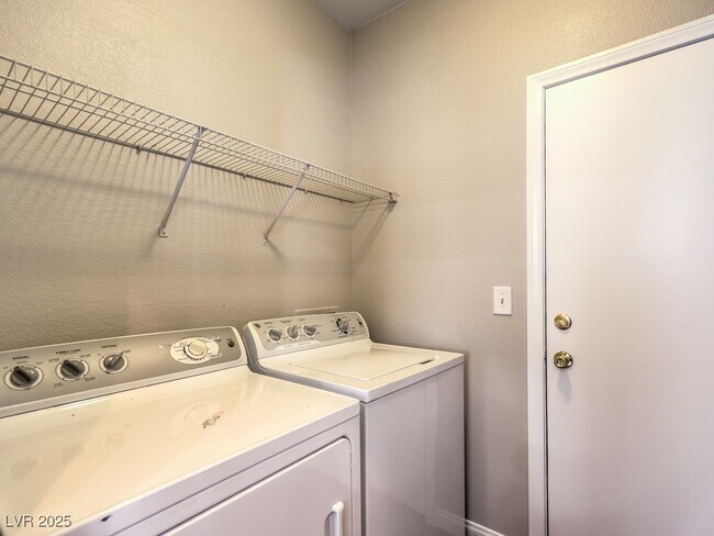 Building Photo - 4133 N Perfect Lure St