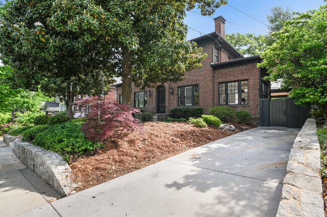 Building Photo - 635 Bonaventure Ave NE