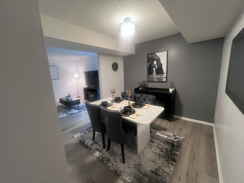 Dining room - 1013 Copperfield Ct