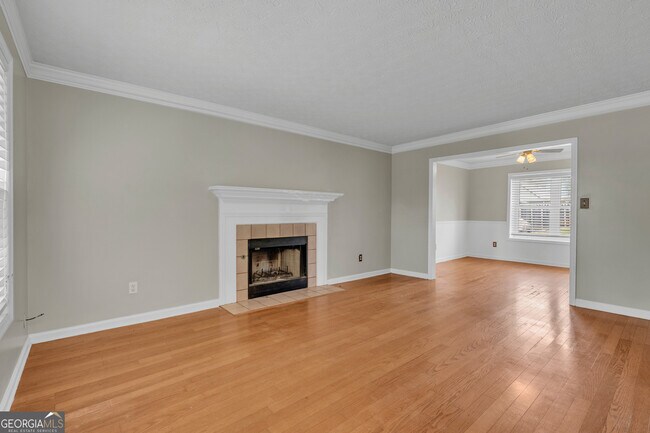 Building Photo - 1555 Hardin Ave