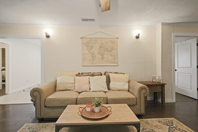 Building Photo - 4302 42nd St