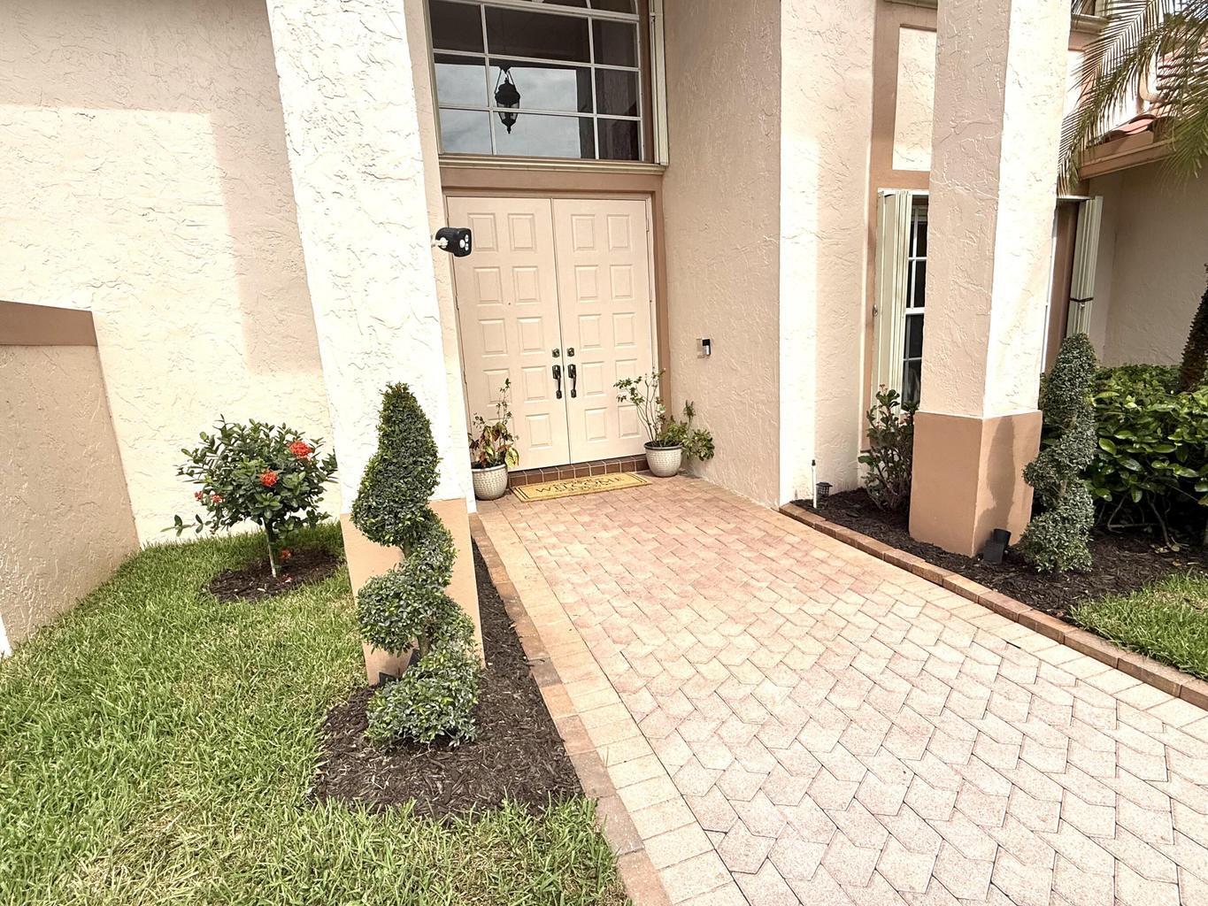 Building Photo - 9392 Cascade Ct