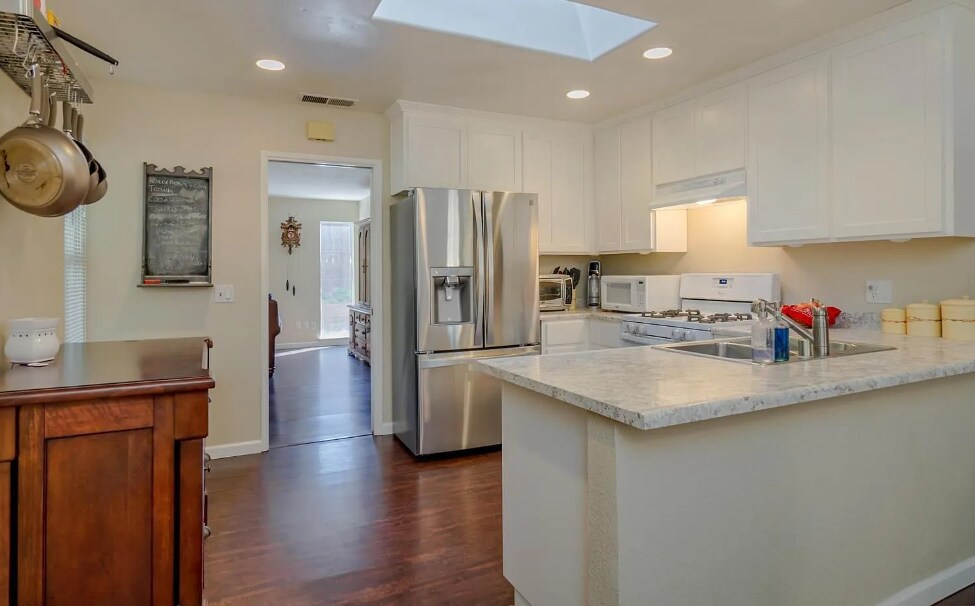 Building Photo - 5614 Tarwood Way