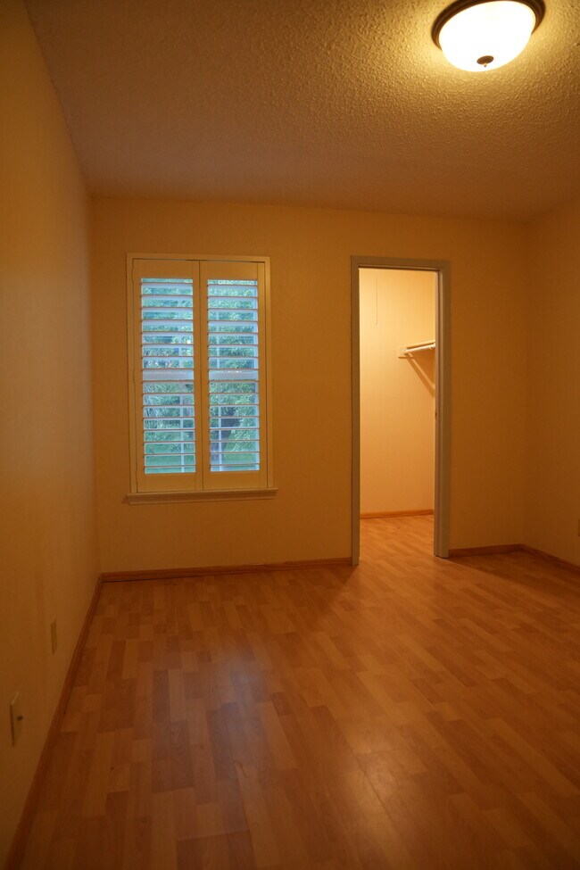 Building Photo - 2501 W Zia Rd