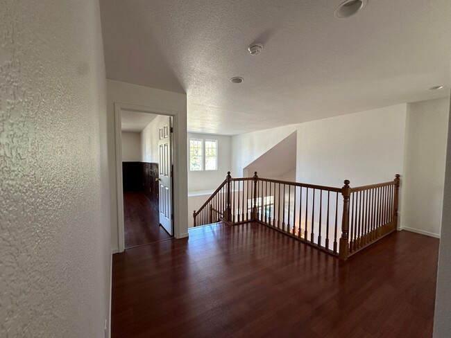 Building Photo - Spacious 4 bedroom home in Sparks Nevada!