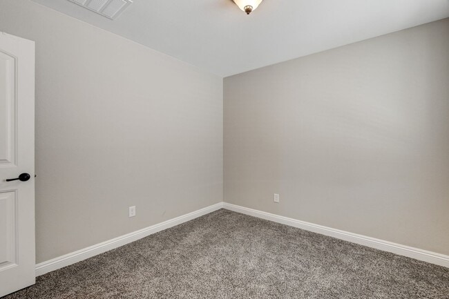 Building Photo - Providence Las Vegas 3 Bed and 3 Bath Home with Gated Community, Modern Upgrades & Resort-Style A...