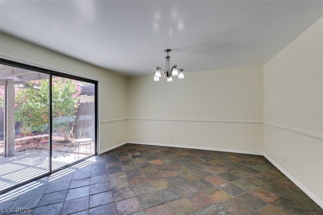 Building Photo - 3318 China Dr
