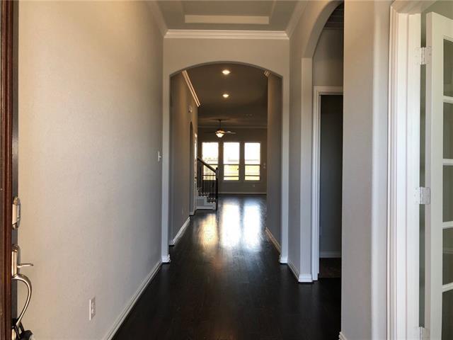 Building Photo - 15909 Holly Crk