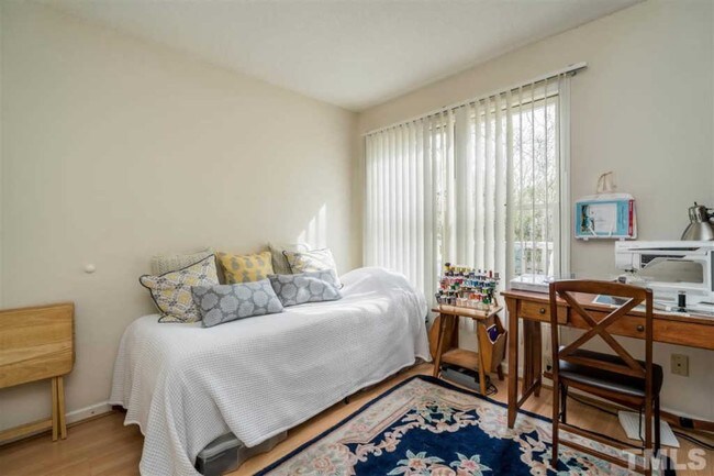 Building Photo - 1728 Kingston Heath Way