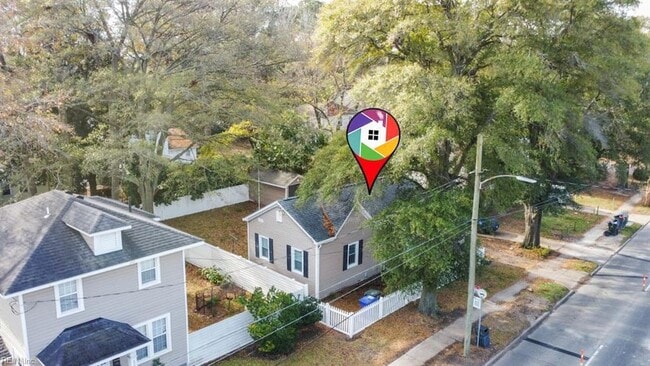 Building Photo - 1325 W Little Creek Rd