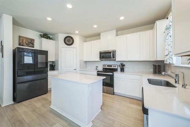 Building Photo - 1127 Aronia Ln