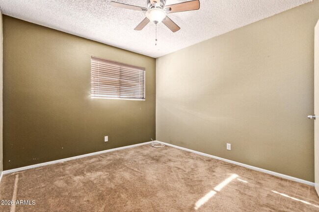 Building Photo - 3626 N 37th St