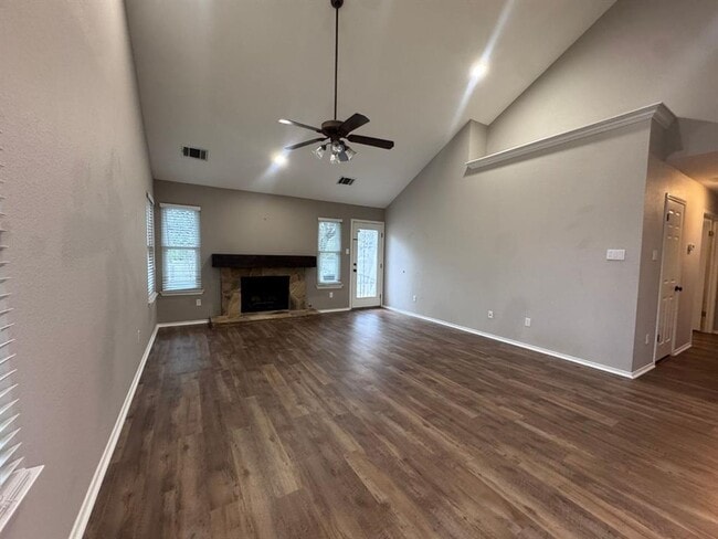 Building Photo - 2605 Grist Ln