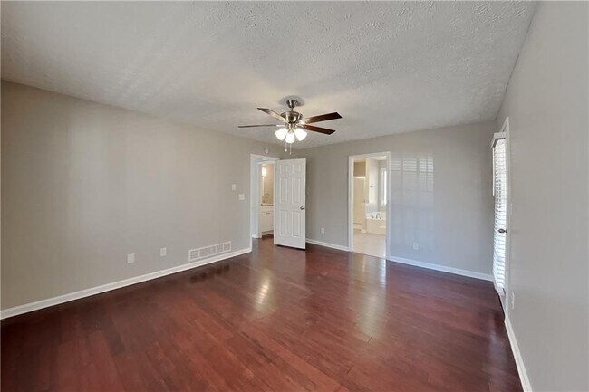 Building Photo - 76 Riverbend Trail