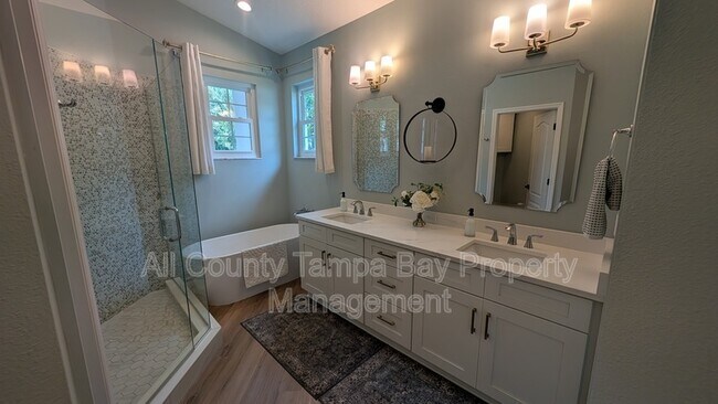 Building Photo - 12103 Glencliff Cir
