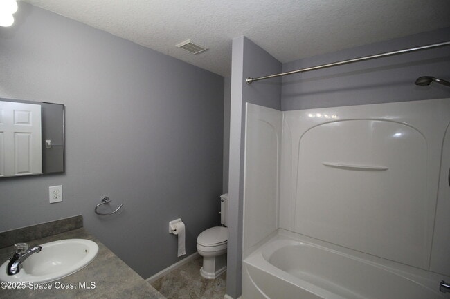 Building Photo - 1075 Luminary Cir