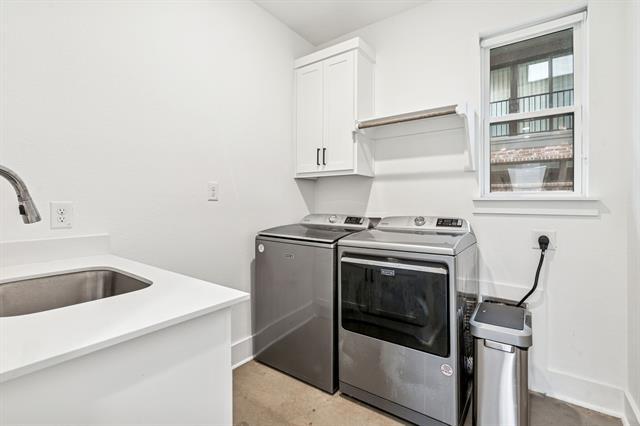 Building Photo - 1545 Cosette Dr