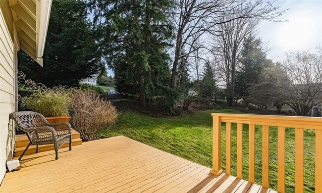 Building Photo - Short Term Lease Only, Charming 3 Bed, 1.5 Bath with Big Yard