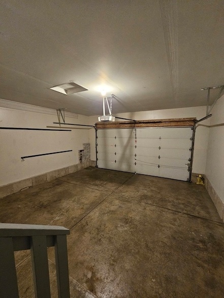 Building Photo - 420 Merry Oaks Rd