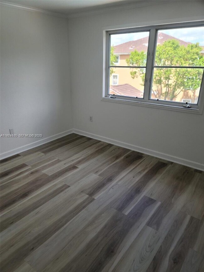 Building Photo - 17650 NW 73rd Ave