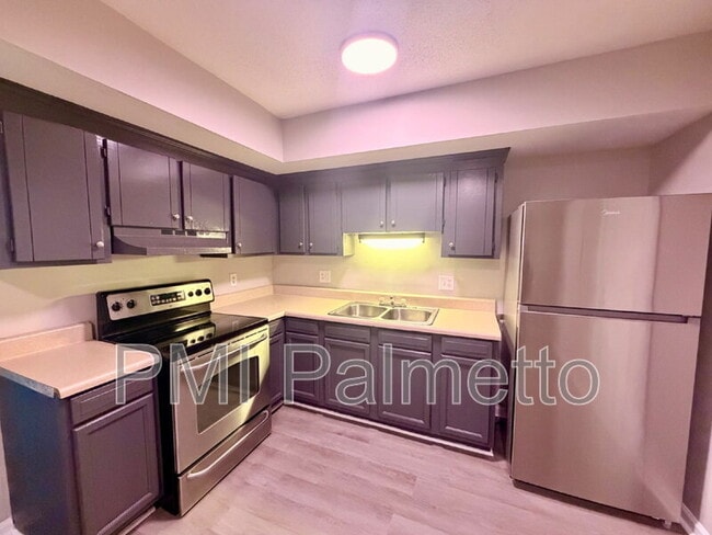 Building Photo - 1919 Tall Pines Cir