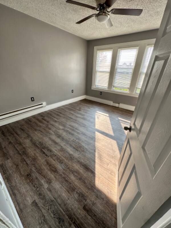 Building Photo - 4723 Whitaker Ave