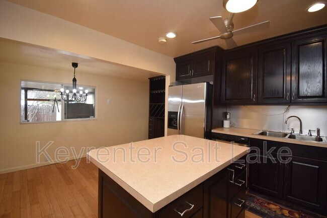 Building Photo - 616 Beynon Ct