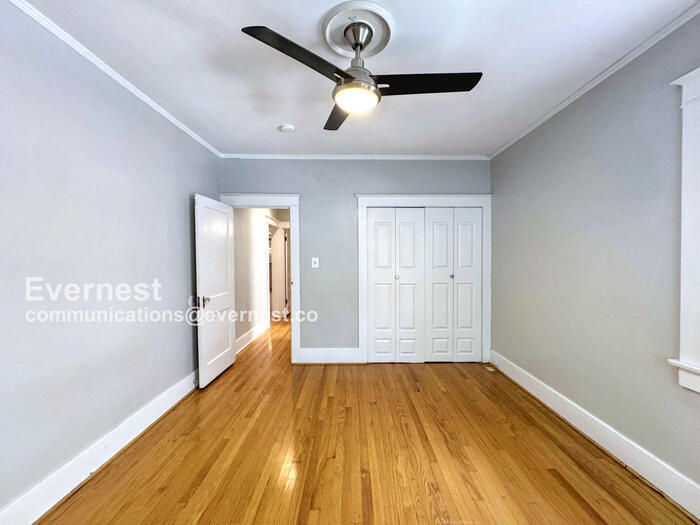 Building Photo - 983 S Gilpin St
