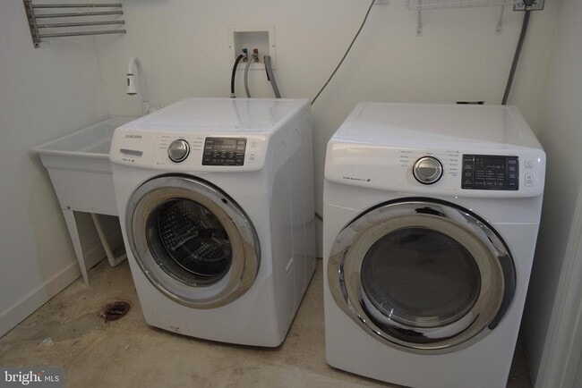 Building Photo - 1201 Allendale Rd