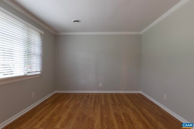 Building Photo - 629 Watson Ave